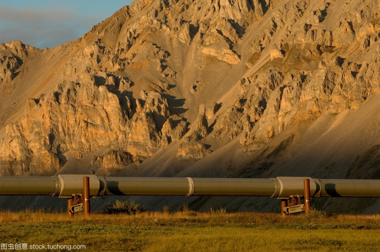 阿拉斯加输油管道 北极能源动脉的挑战与成就